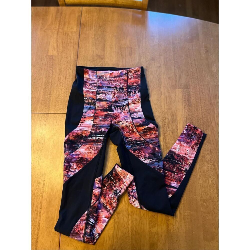 Lululemon Sweat And Repeat Tight Nulux BLK/DHSM Pink Black Size 4